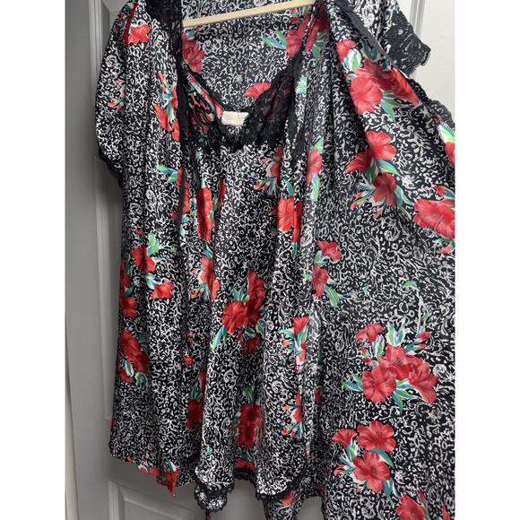 VTG Barbizon Floral Satin Short Robe Kimono Style Belted *fits like Med RED BLK - Picture 4 of 7